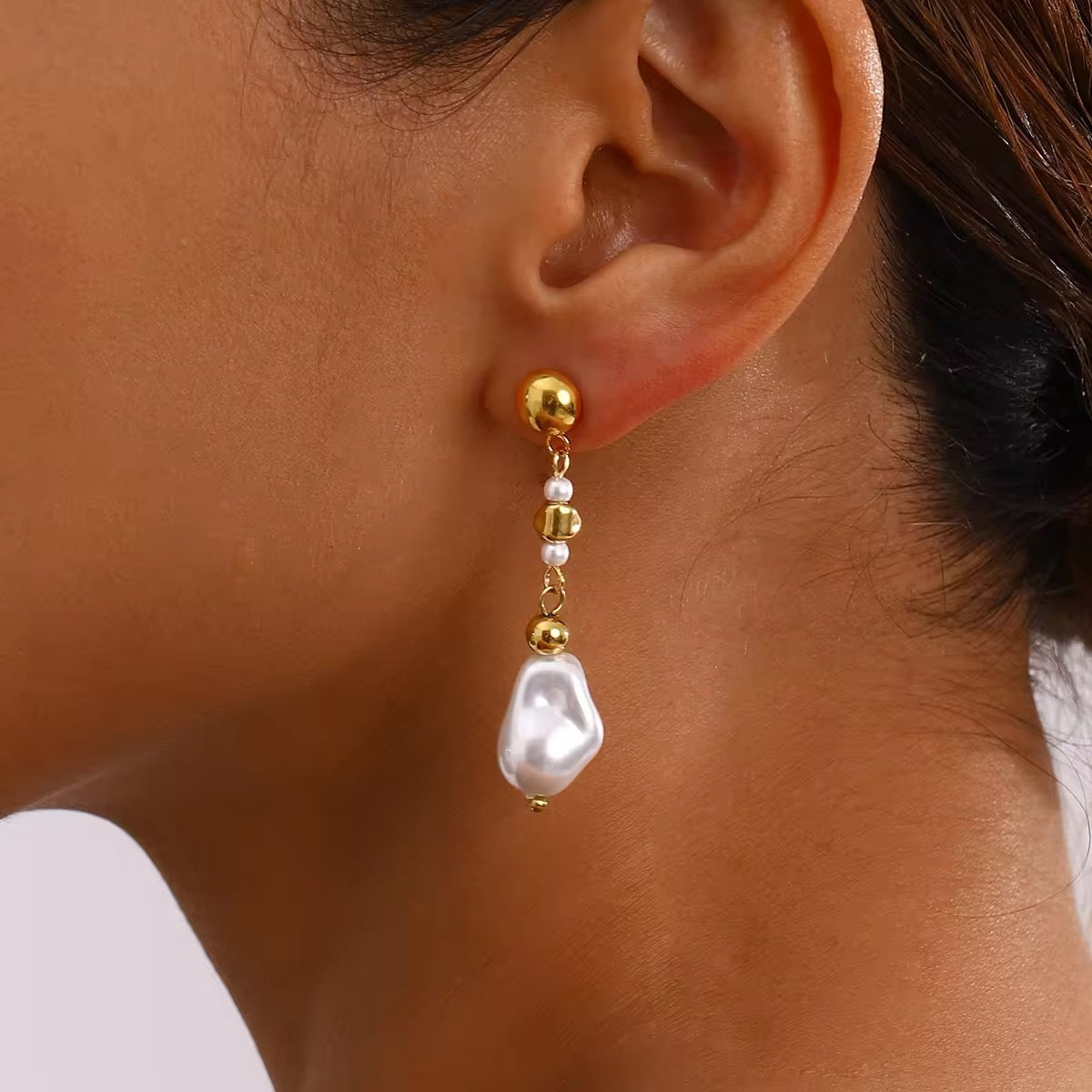 Pearl dangling Earrings