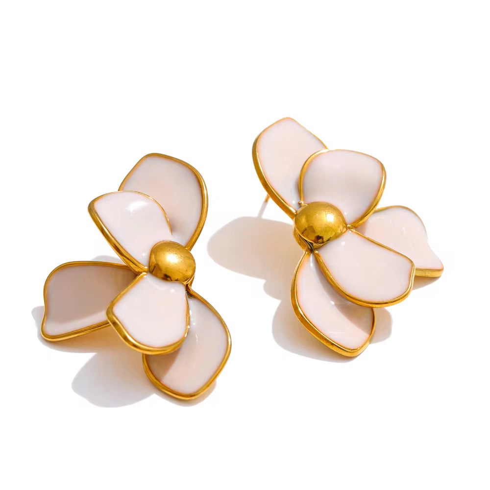 Sakura studs