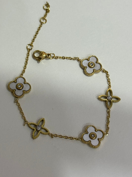 Grass Clover Bracelet