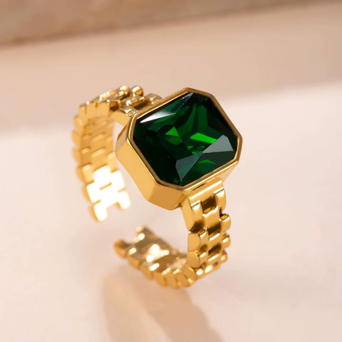 Zircon Strap Ring