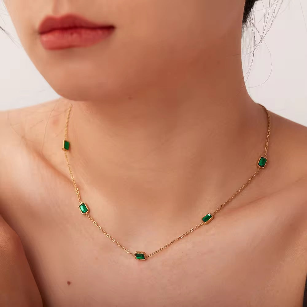 Emerald dainty Necklace