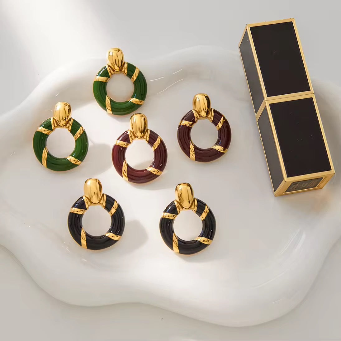 Enamel Aloa Hoops