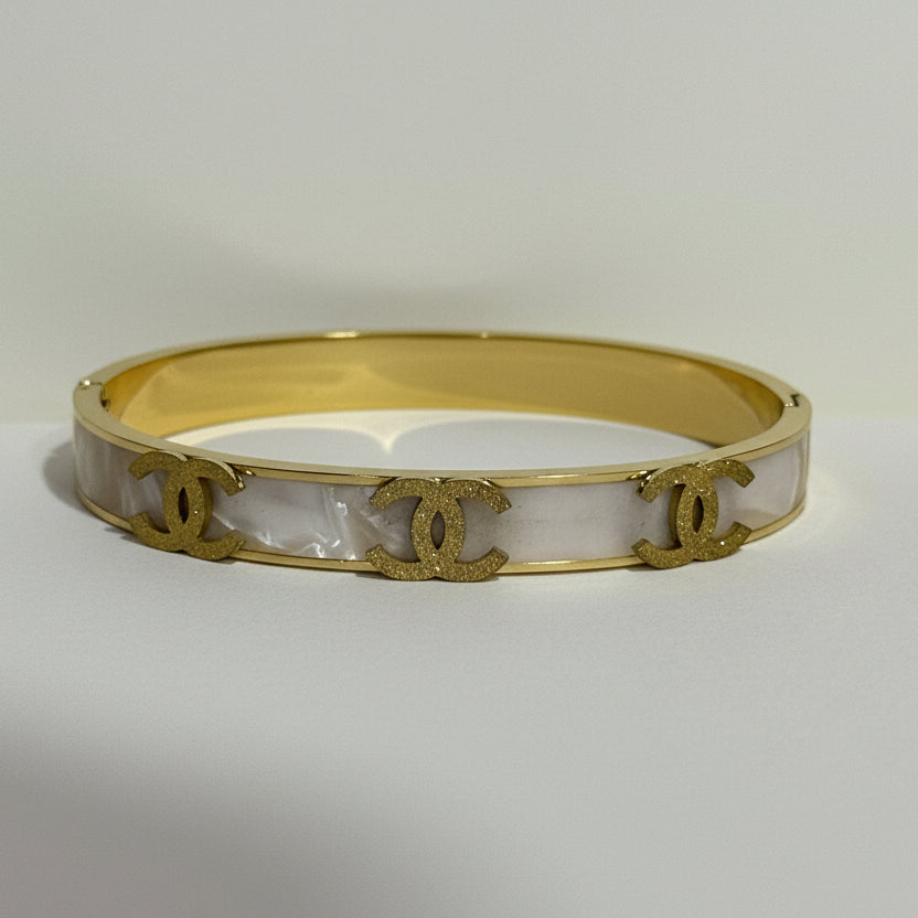 Shelly Channel Bangle
