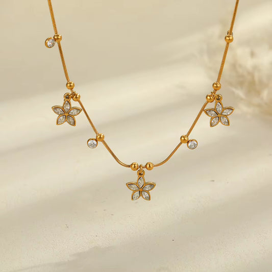 Cottage Floral Necklace