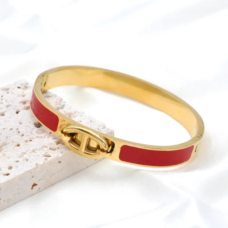 Rouge Bangle