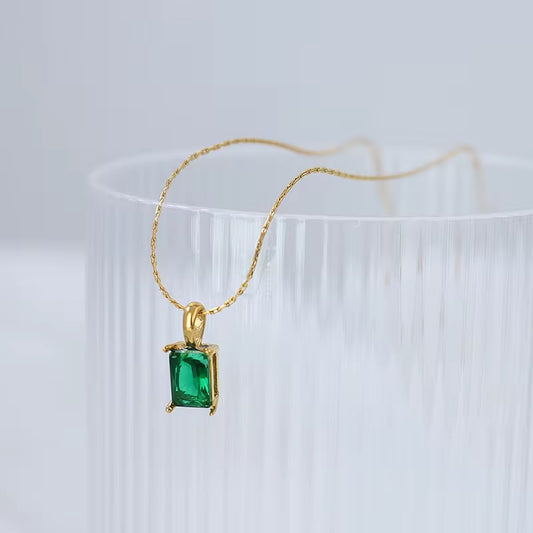 Daintiest Green Necklace