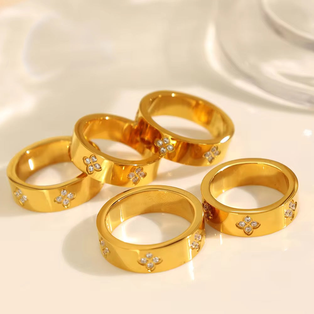 Cleo Ring