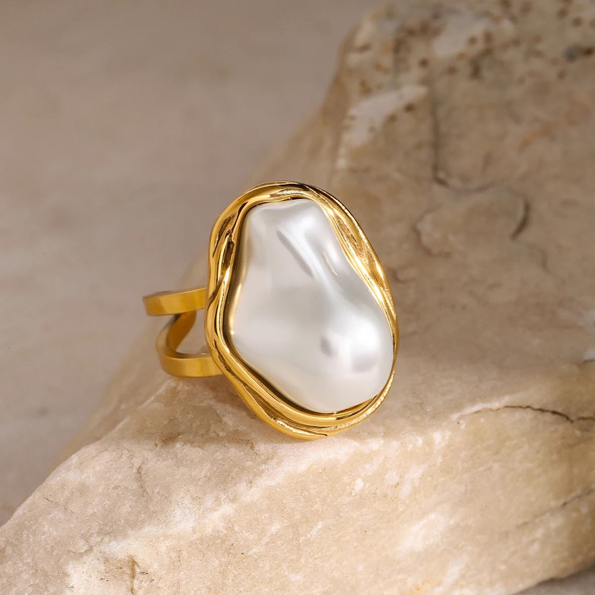 Lulusar Pearl Gold Ring