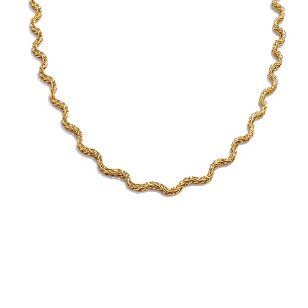 Wavy textured Necklace