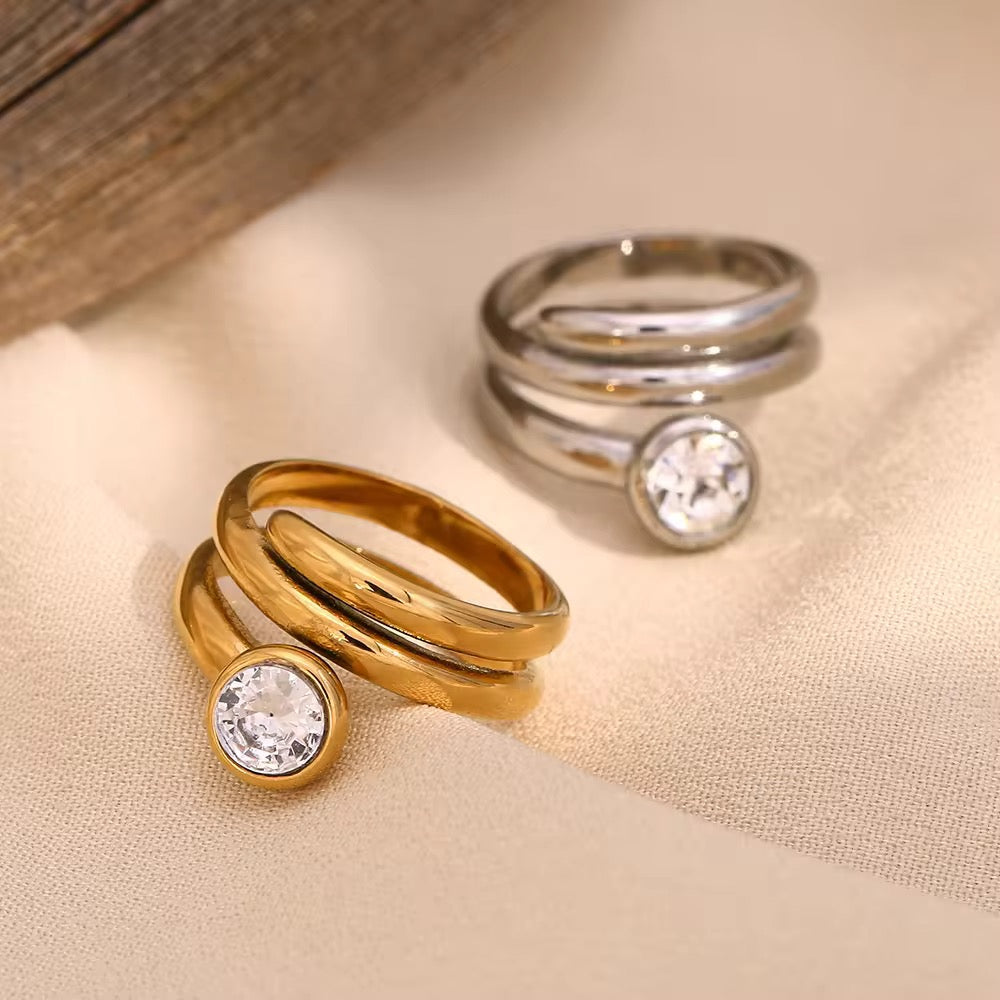 Gold Loopy Diamond Ring