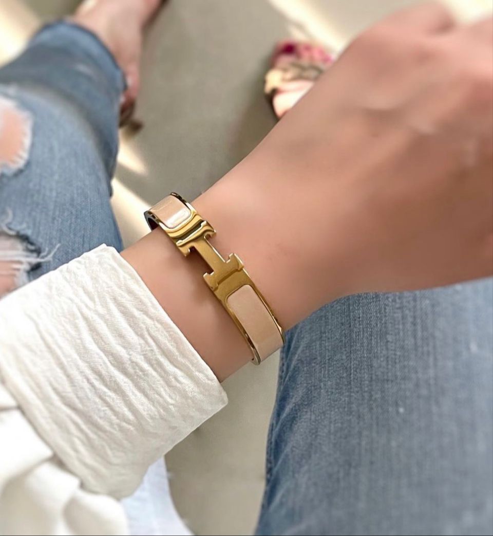 Wide kelly Bangle