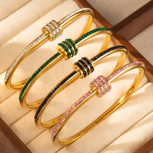 Vise Bangle