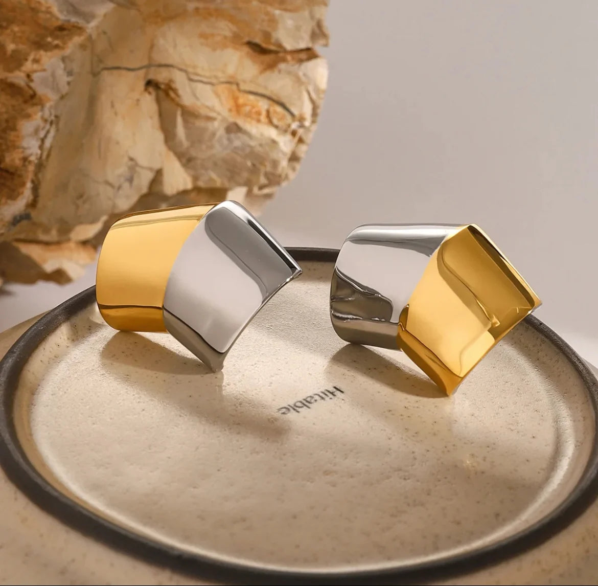 Giverny Statement DT Studs