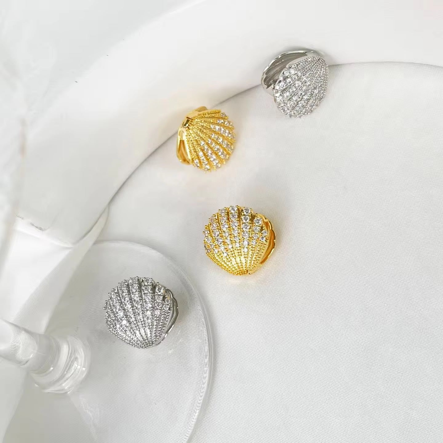 Tiny Shell Studs