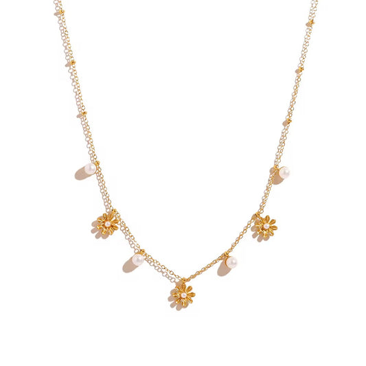 Daisies Pearl Charms Necklace