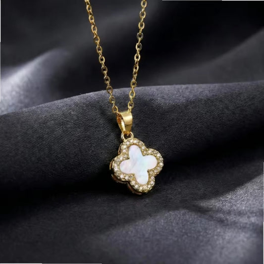 Yara Clover Necklace