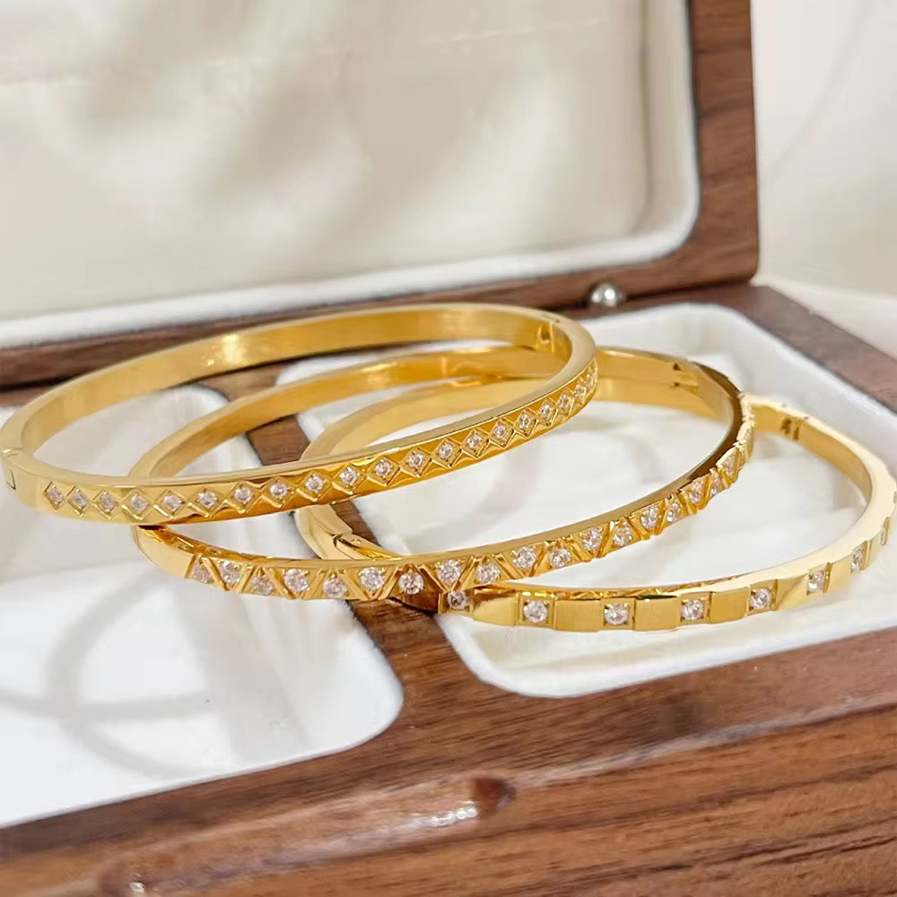 Cartwheel Bangle
