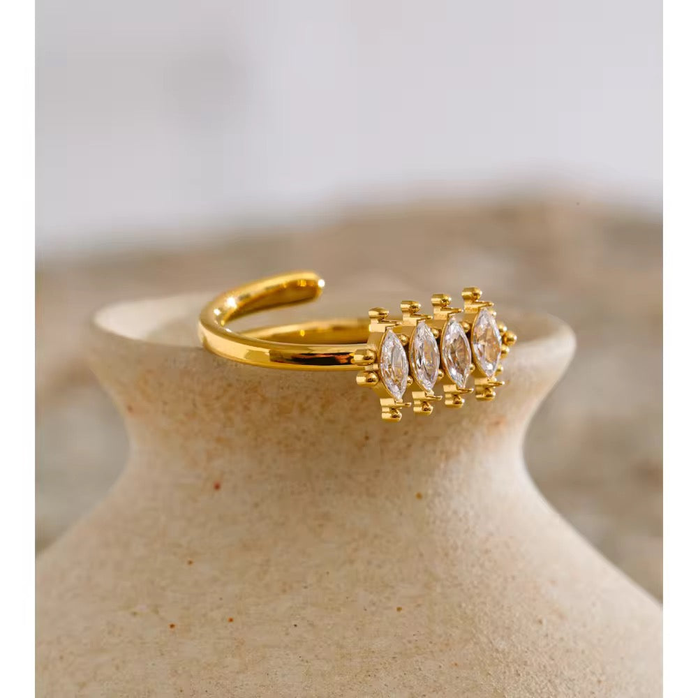 Adjustable Rhombic Ring