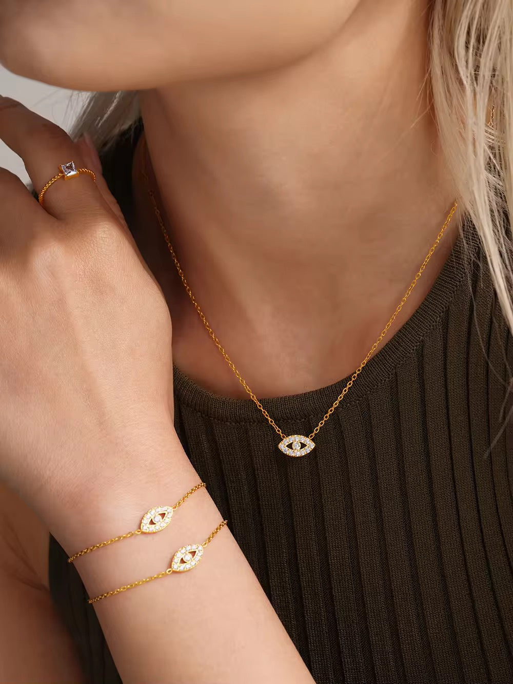 Gold Cz Eye