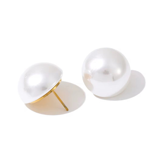 Fog Pearl Studs
