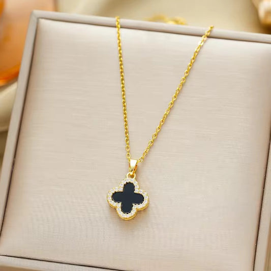 Yara Clover Necklace