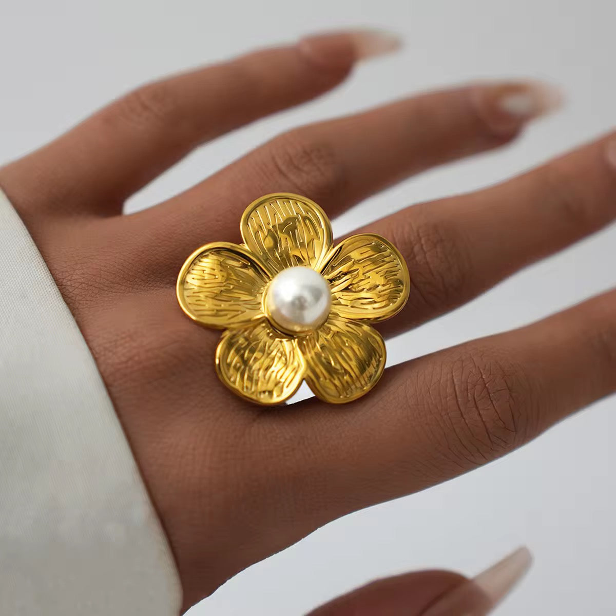 Chunky Pearl Flower Ring
