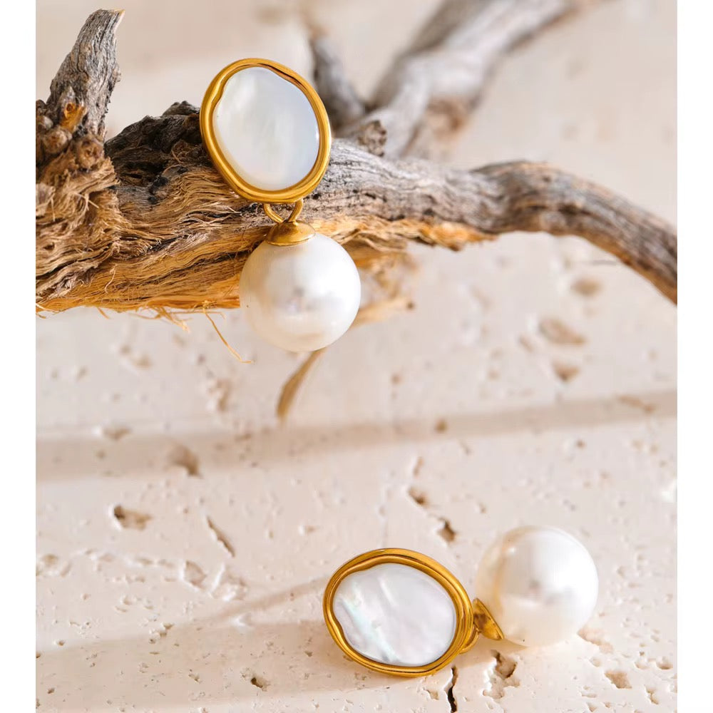 Shell Pearl Earrings