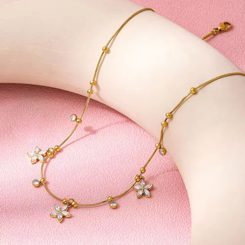 Pashma Floral Necklace