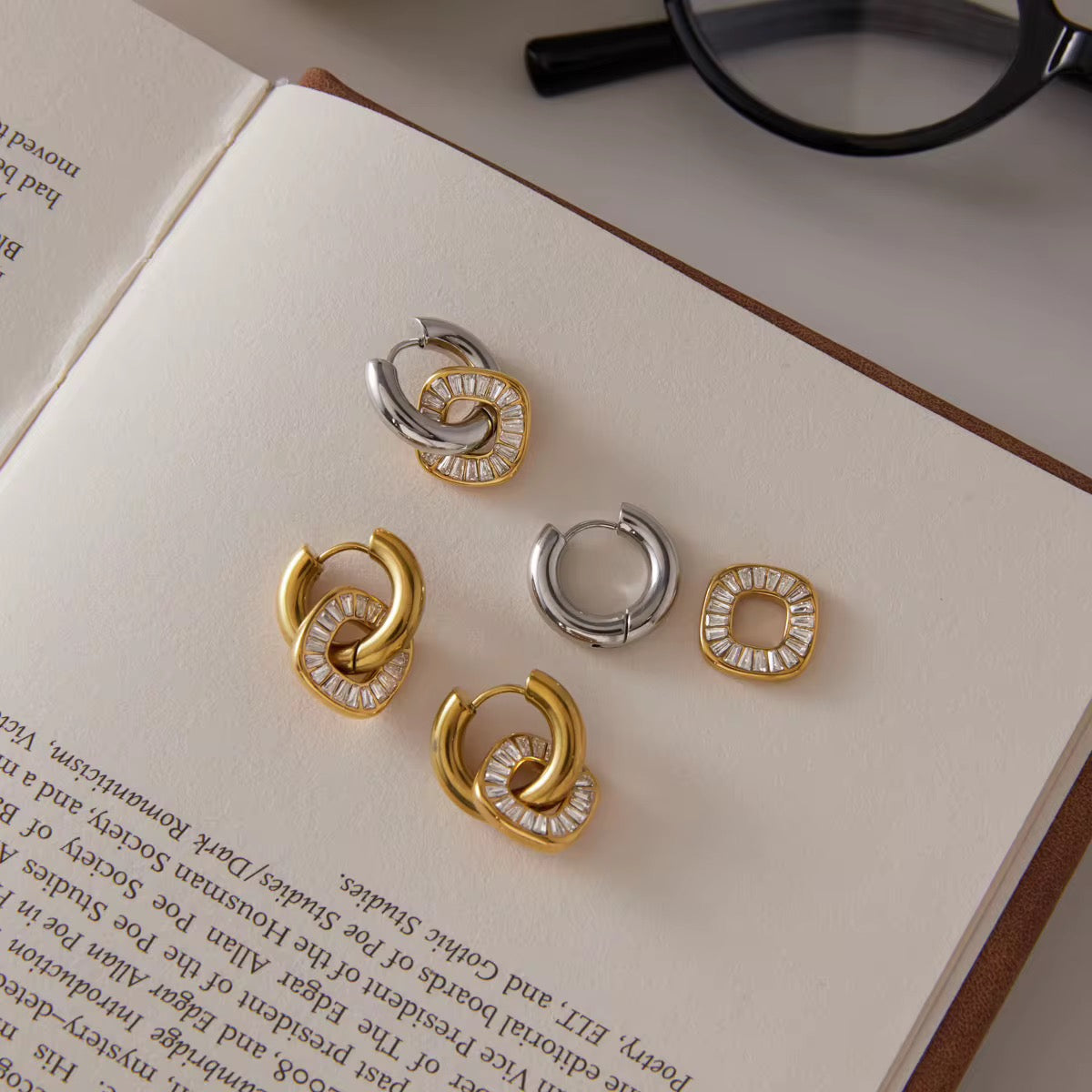 Meravel Square Hoops