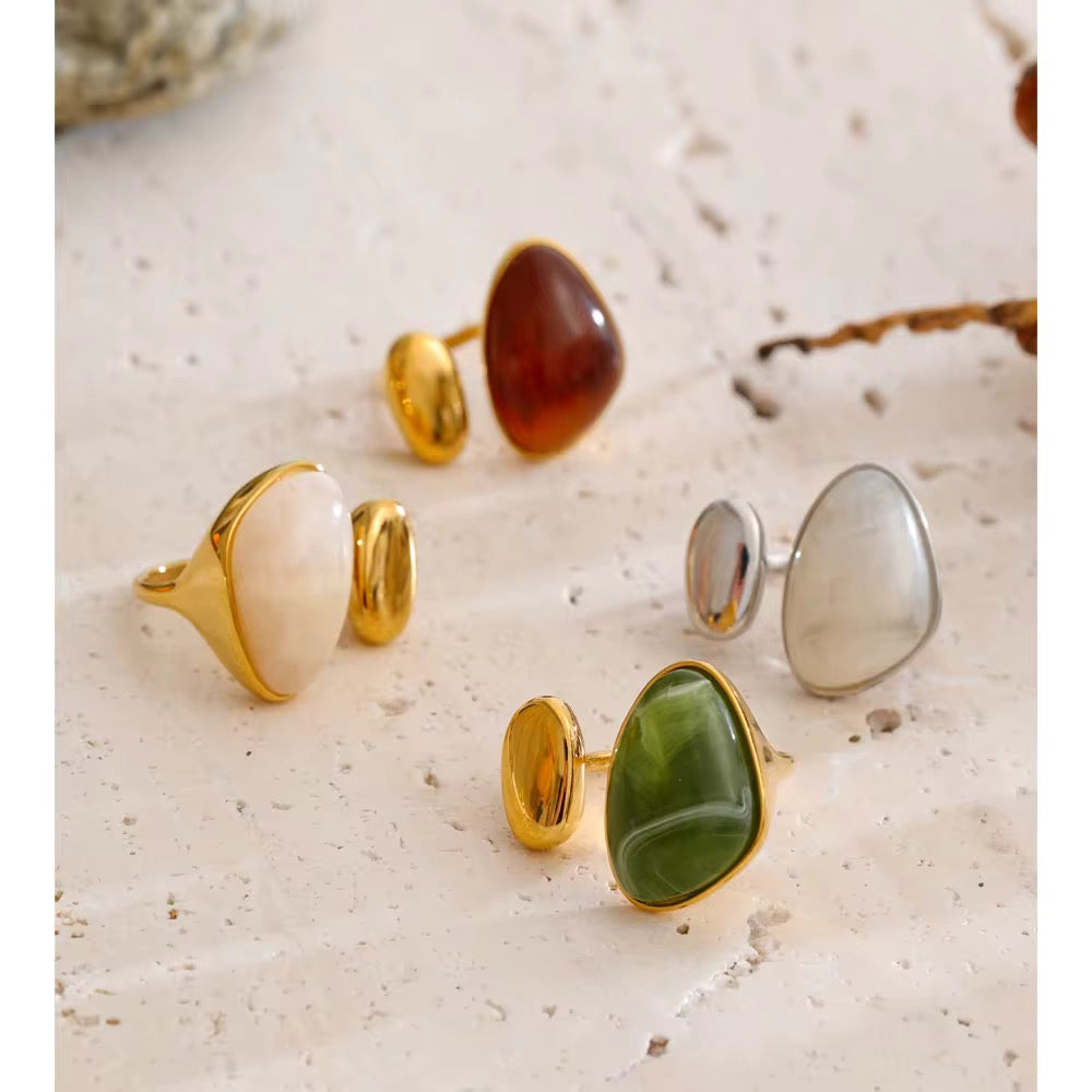 Amberlune Ring