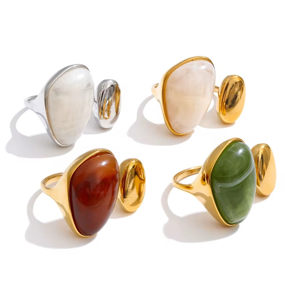 Amberlune Ring