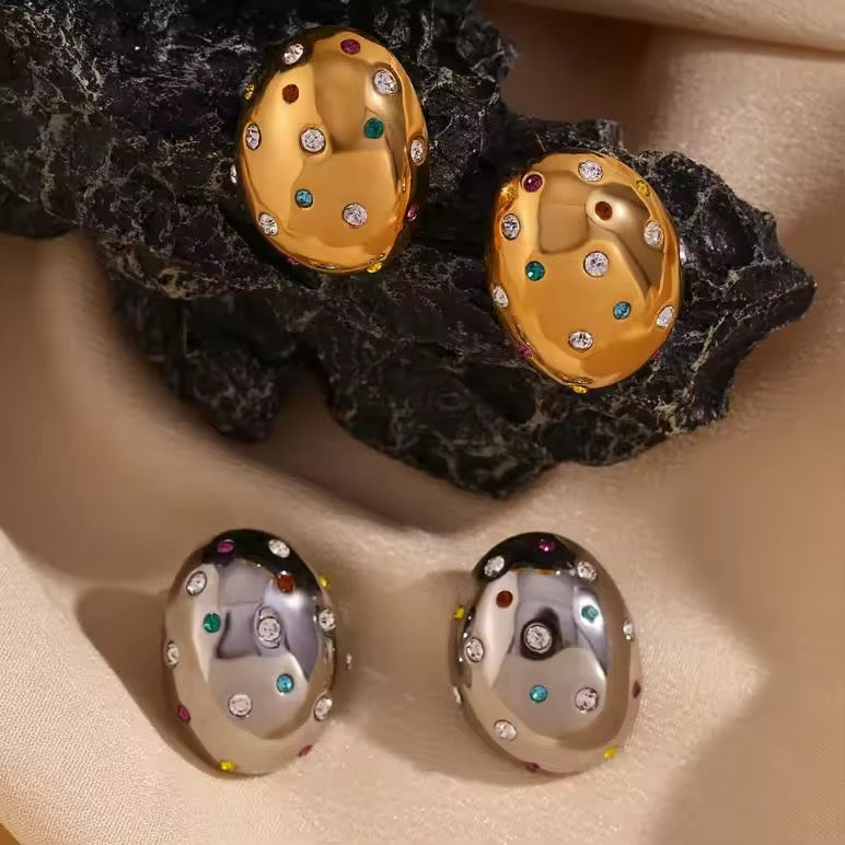 Pebblekiss Studs