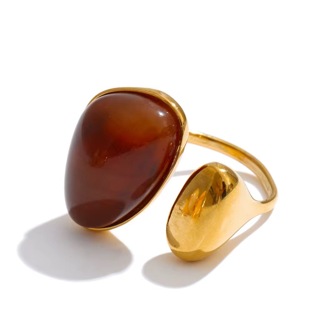 Amberlune Ring