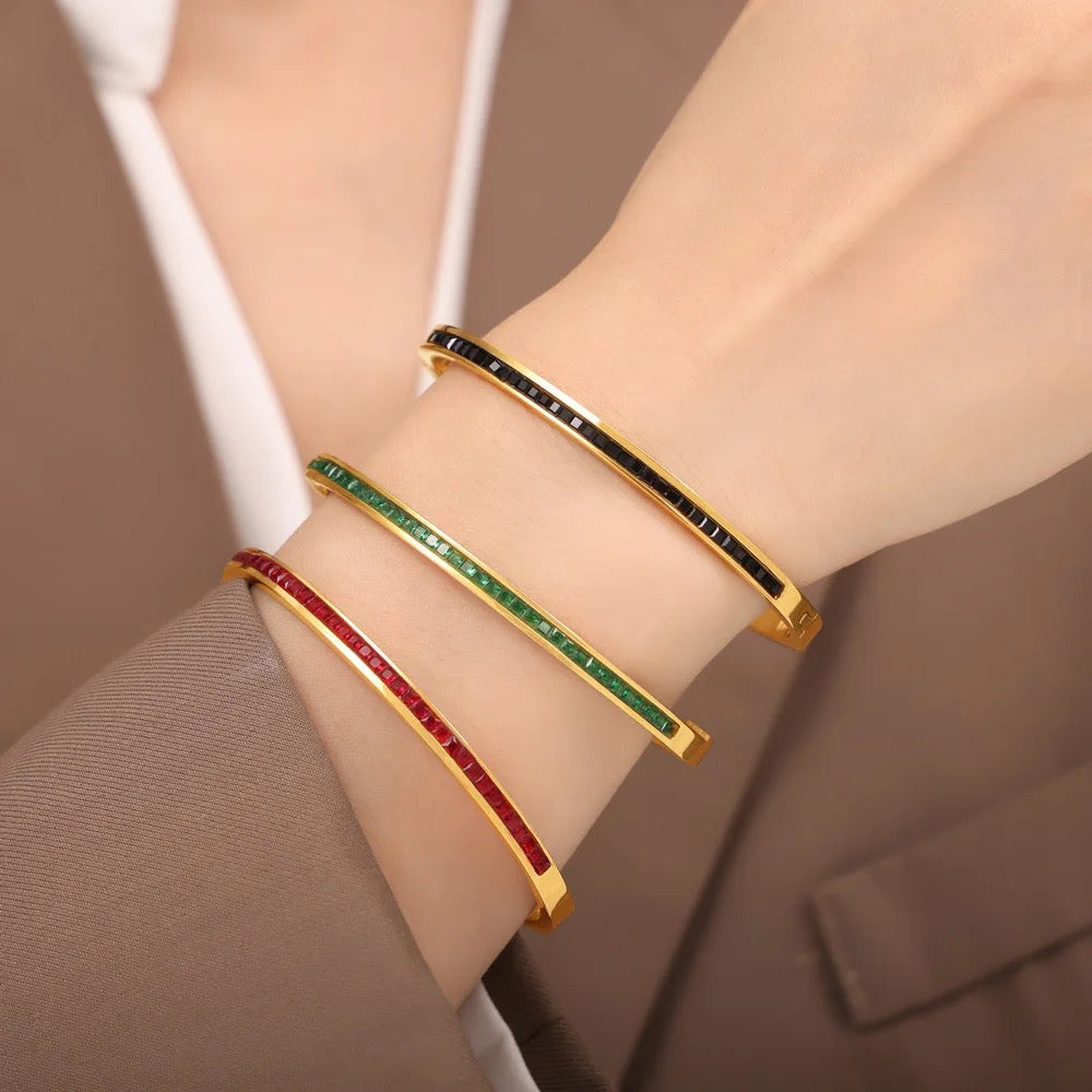 Sleek Zircon Bangle’