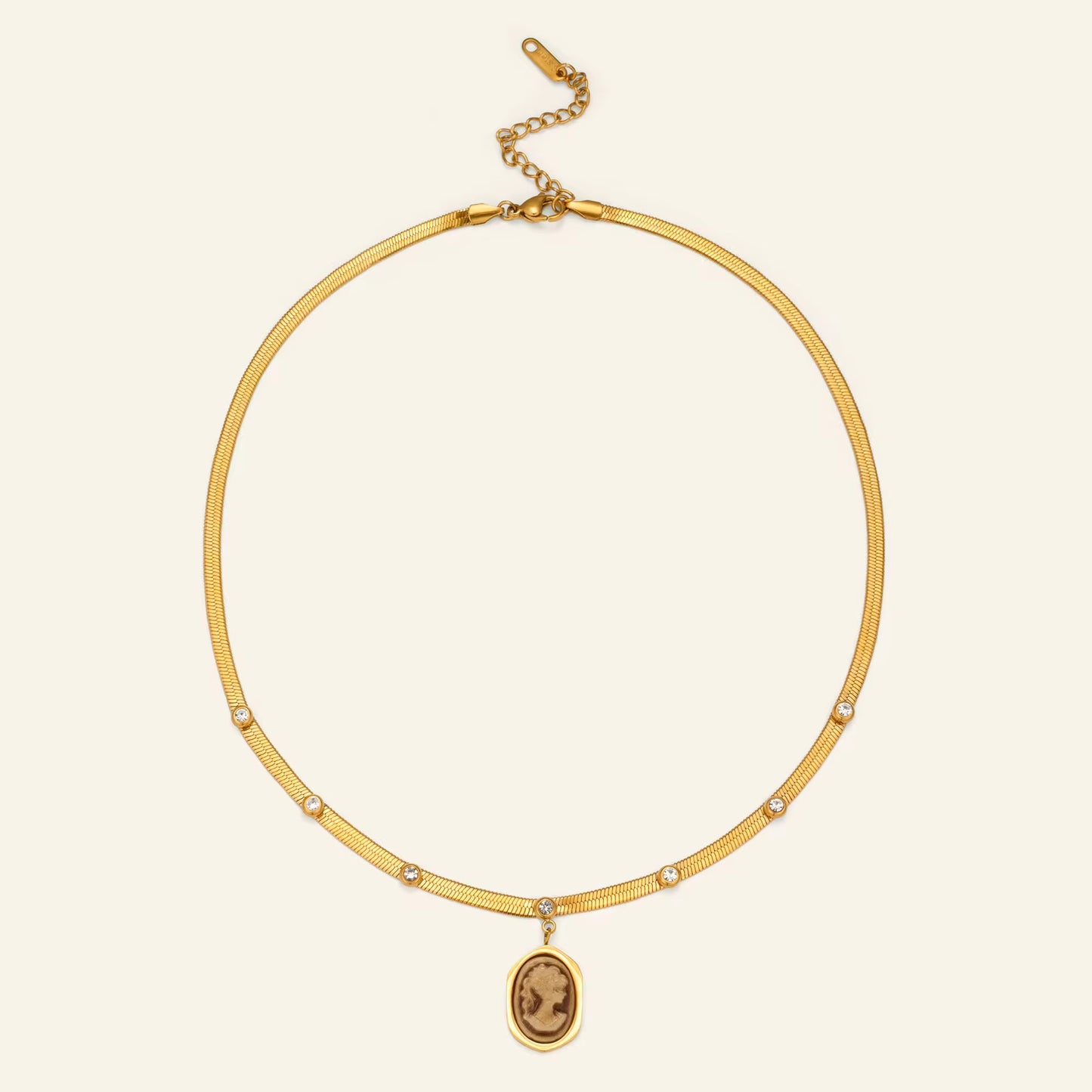Portrait Zirconia Necklace