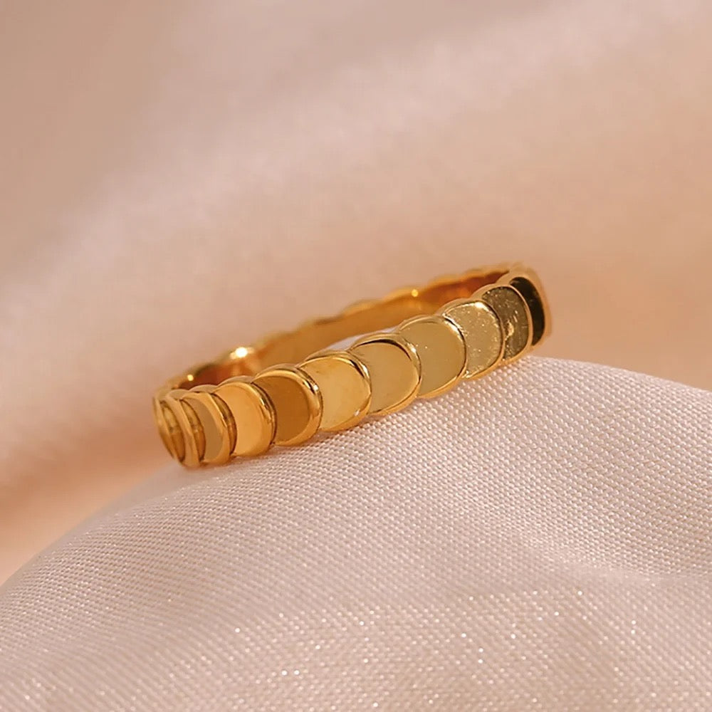 Scaly Basic Ring