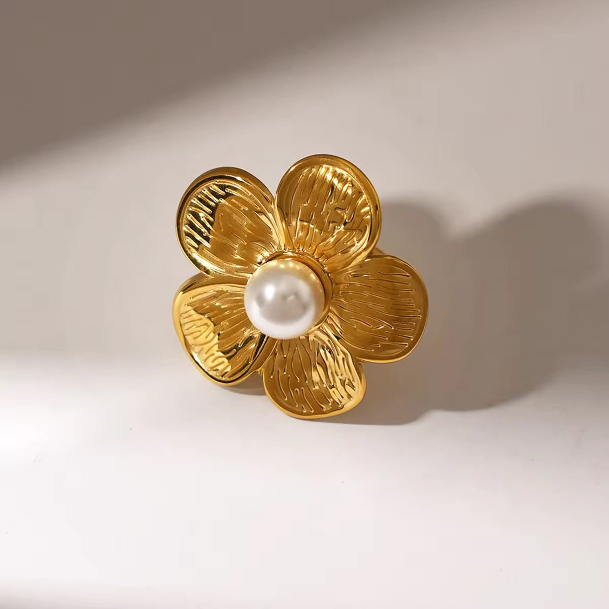 Chunky Pearl Flower Ring