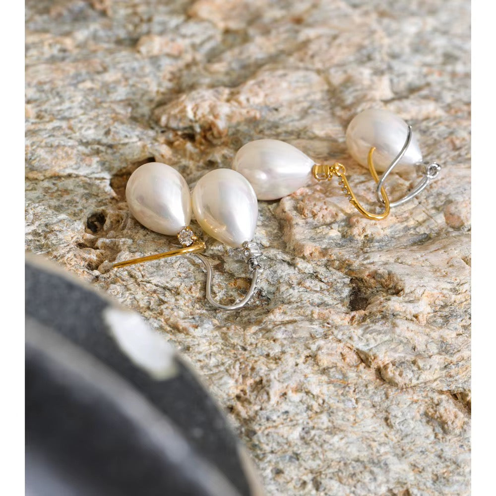 Timeless Pearl Earrings