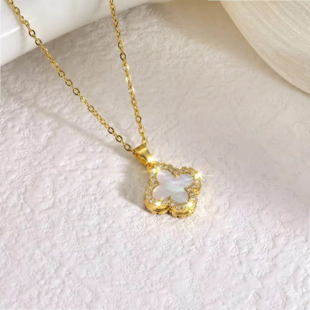 Yara Clover Necklace