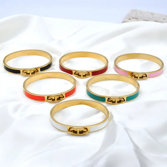 Rouge Bangle