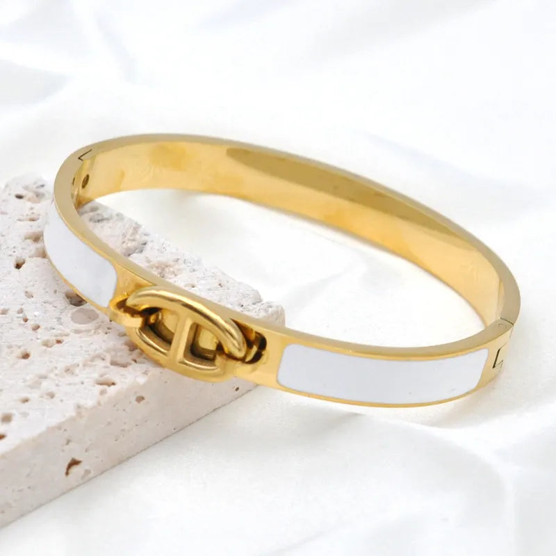Rouge Bangle