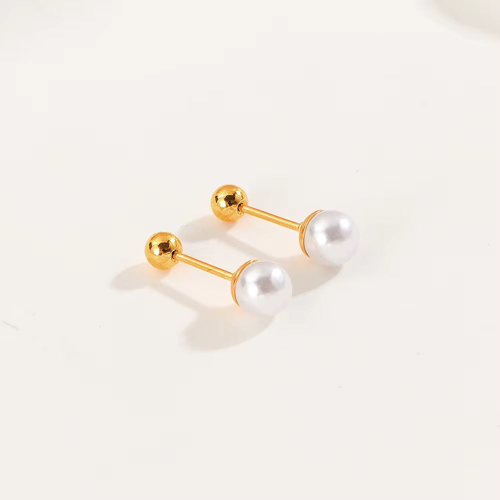 Pearl Screwback Studs