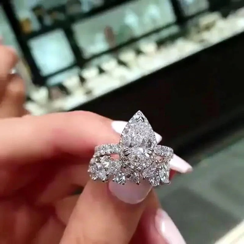 Zirconia Teardrop Set (Ring)